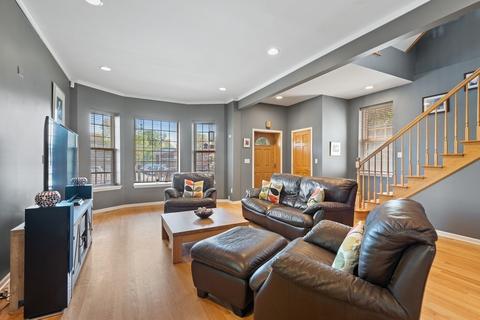 1708 W Devon Ave, Chicago, IL 60660 photo 2