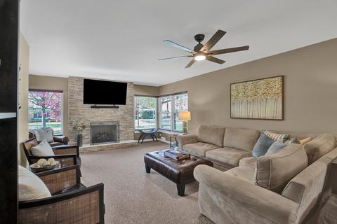 450 E Oriole Ave, Elmhurst, IL 60126 photo 20