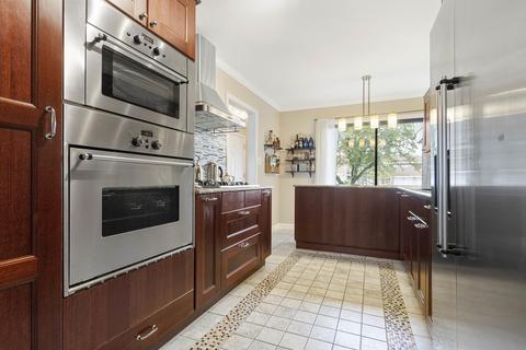 1182 Leicester Ct, Wheaton, IL 60189 photo 4