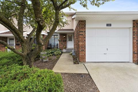 1182 Leicester Ct, Wheaton, IL 60189 photo 1
