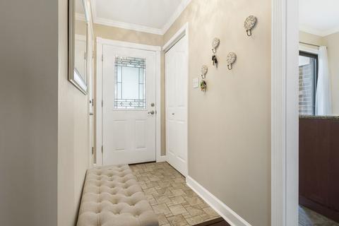 1182 Leicester Ct, Wheaton, IL 60189 photo 9