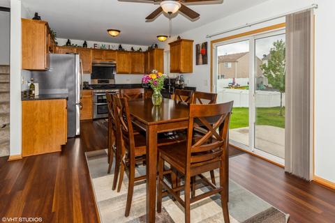 1817 Silver Ridge Dr, Plainfield, IL 60586 photo 3