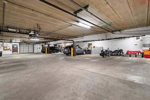 1302 E Washington St #A2, Des Plaines, IL 60016 photo 17