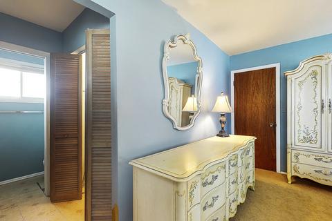 413 Norman Ct, Des Plaines, IL 60016 photo 16