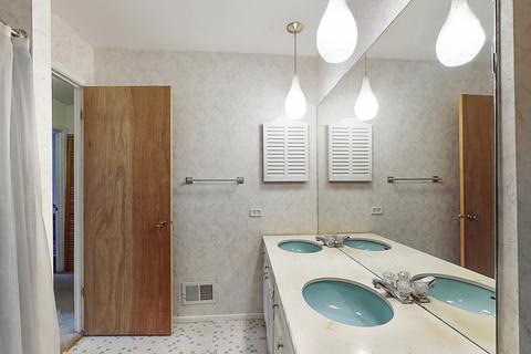 413 Norman Ct, Des Plaines, IL 60016 photo 21