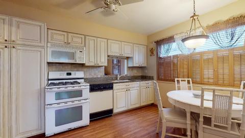 413 Norman Ct, Des Plaines, IL 60016 photo 11