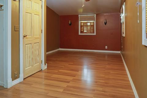 308 E Oak St, Downs, IL 61736 photo 7