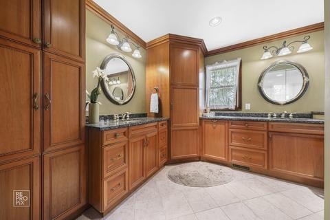 8425 Clynderven Rd, Burr Ridge, IL 60527 photo 14