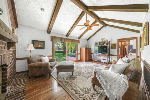 8425 Clynderven Rd, Burr Ridge, IL 60527 photo 21