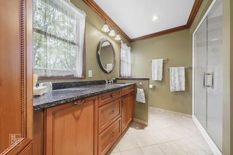 8425 Clynderven Rd, Burr Ridge, IL 60527 photo 15