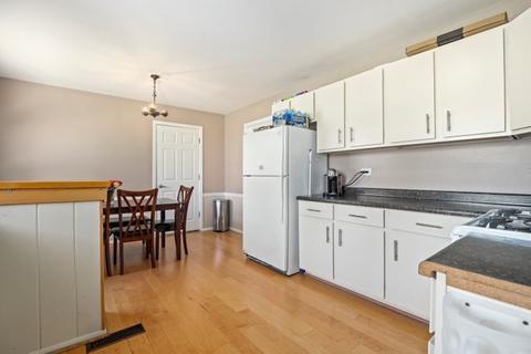 717 Parkway Dr, Wheaton, IL 60187 photo 10