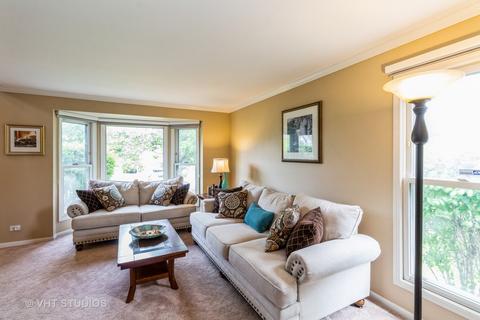 5301 Elliott Dr, Hoffman Estates, IL 60192 photo 3