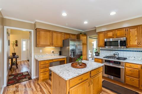 5301 Elliott Dr, Hoffman Estates, IL 60192 photo 5