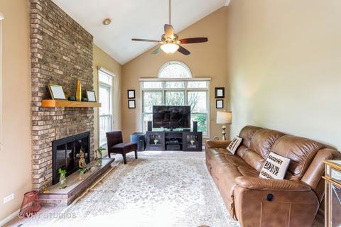 5301 Elliott Dr, Hoffman Estates, IL 60192 photo 8