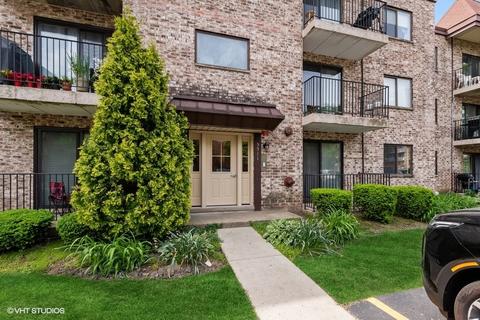5511 Chateau Dr #2, Rolling Meadows, IL 60008 photo 1