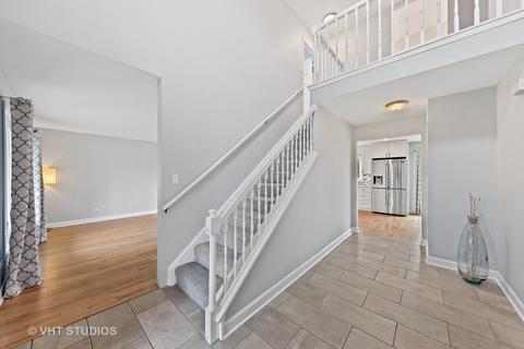 1280 W Dexter Ln, Hoffman Estates, IL 60169 photo 2