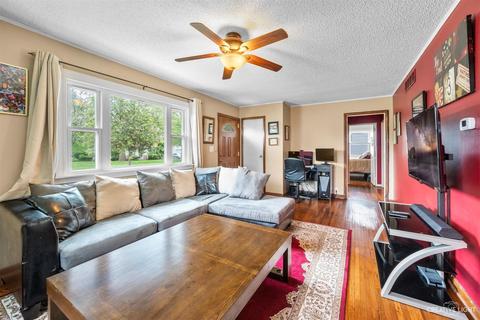 322 Westgate Dr, Aurora, IL 60506 photo 4