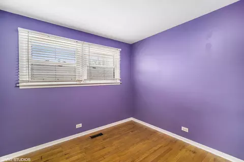 192 Dulles Rd, Des Plaines, IL 60016 photo 8