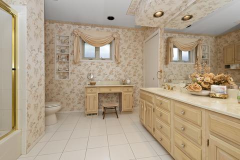 14607 Kolin Ave, Midlothian, IL 60445 photo 17