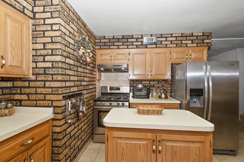 14607 Kolin Ave, Midlothian, IL 60445 photo 8