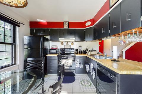 647 Mitchell Ct, Gurnee, IL 60031 photo 9