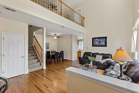 2938 Falling Waters Dr, Lindenhurst, IL 60046 photo 7