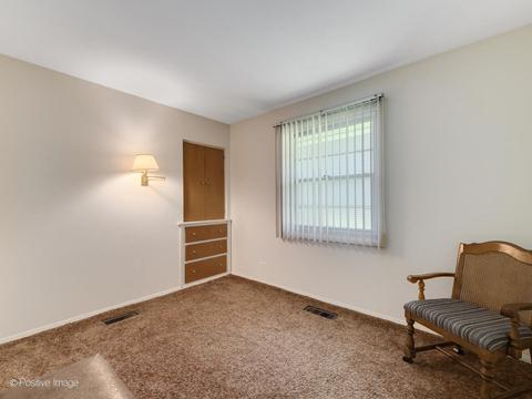 504 Bridle Ln, Wheaton, IL 60187 photo 16