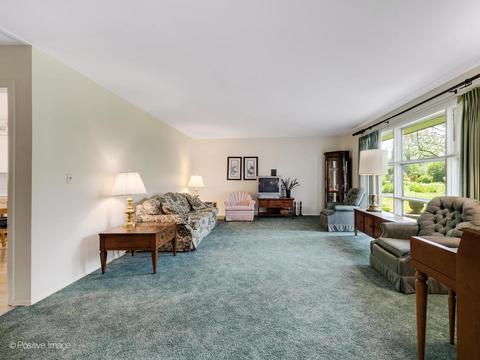 504 Bridle Ln, Wheaton, IL 60187 photo 5