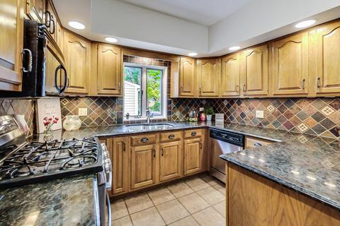 340 E Ridge Ave, Elmhurst, IL 60126 photo 8