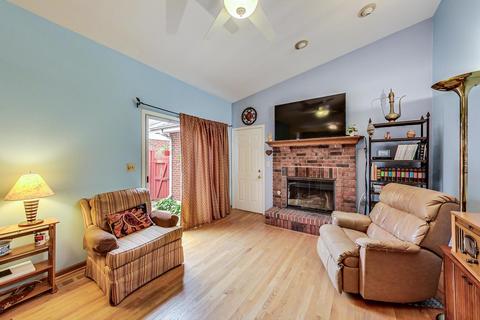 3443 Davis St, Evanston, IL 60203 photo 13