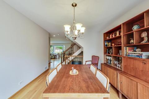 3443 Davis St, Evanston, IL 60203 photo 6