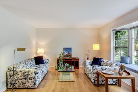 3443 Davis St, Evanston, IL 60203 photo 3