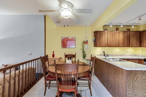 3443 Davis St, Evanston, IL 60203 photo 11