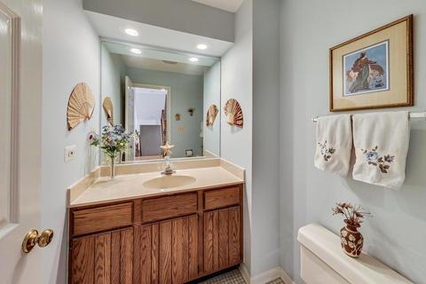 3443 Davis St, Evanston, IL 60203 photo 16