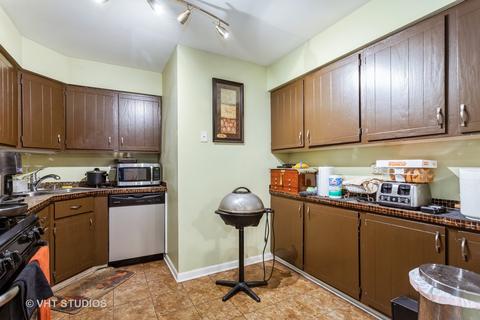 101 Gregory St #3, Aurora, IL 60504 photo 8