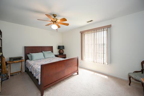 1606 Thames Ct #B, Wheaton, IL 60189 photo 15