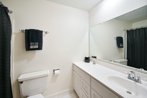 1606 Thames Ct #B, Wheaton, IL 60189 photo 16