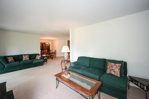 1606 Thames Ct #B, Wheaton, IL 60189 photo 7