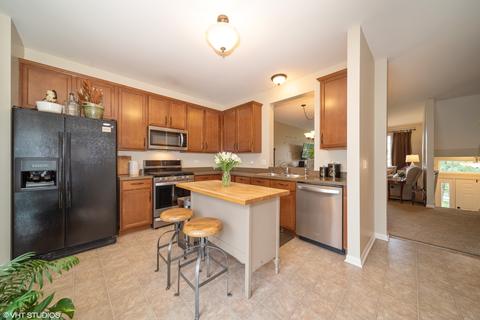 2148 Concord Dr, Mchenry, IL 60050 photo 5