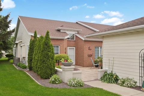 23 Grape Vine Ln, Bloomington, IL 61704 photo 2