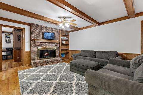9907 Captains Dr, Algonquin, IL 60102 photo 5