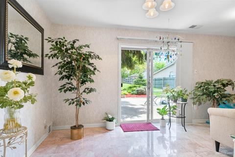 1003 S Naperville Rd, Wheaton, IL 60189 photo 6