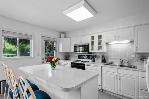 1003 S Naperville Rd, Wheaton, IL 60189 photo 13