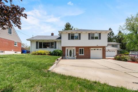 1003 S Naperville Rd, Wheaton, IL 60189 photo 1