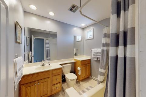 1035 E Forest Ave, Des Plaines, IL 60018 photo 23
