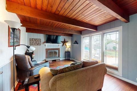 1035 E Forest Ave, Des Plaines, IL 60018 photo 12