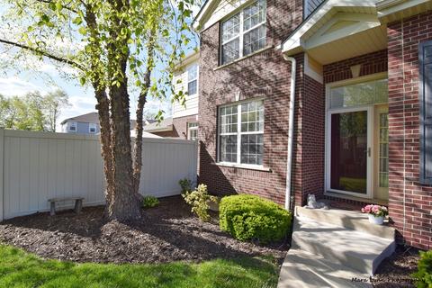224 Longview Dr, Elgin, IL 60124 photo 4