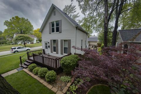1402 Fell Ave, Bloomington, IL 61701 photo 1