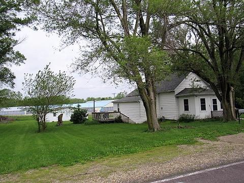 1201 Chicago St, Dewitt, IL 61735 photo 3