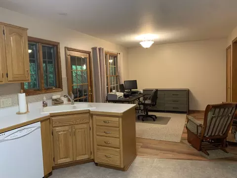 1807 Baker Ln, Peru, IL 61354 photo 11